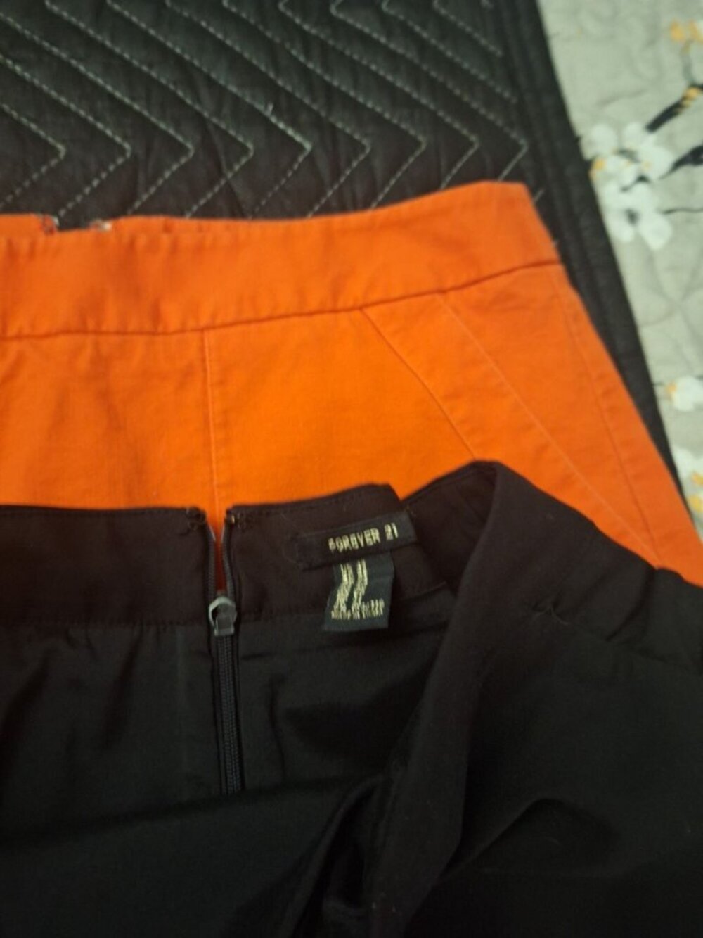 Women’s Short Skirts Lot of 5 Assorted Brands Colors Sizes Casual Mini Skirts - Picture 7 of 8